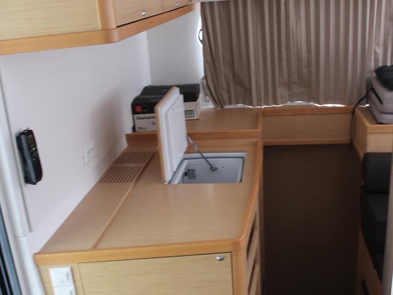 Book yachts online - catamaran - Lagoon 42 - AITUTAKI  (AC in salon + generator) - rent