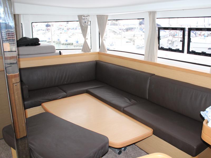 Book yachts online - catamaran - Lagoon 42 - AITUTAKI  (AC in salon + generator) - rent