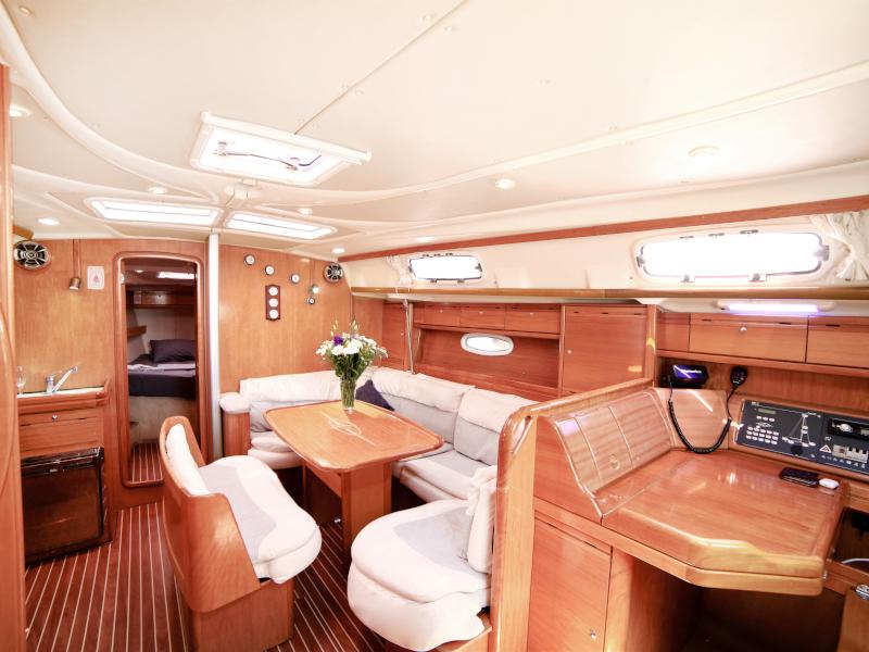 Book yachts online - sailboat - Bavaria 42 Cruiser - Sail Artun - rent