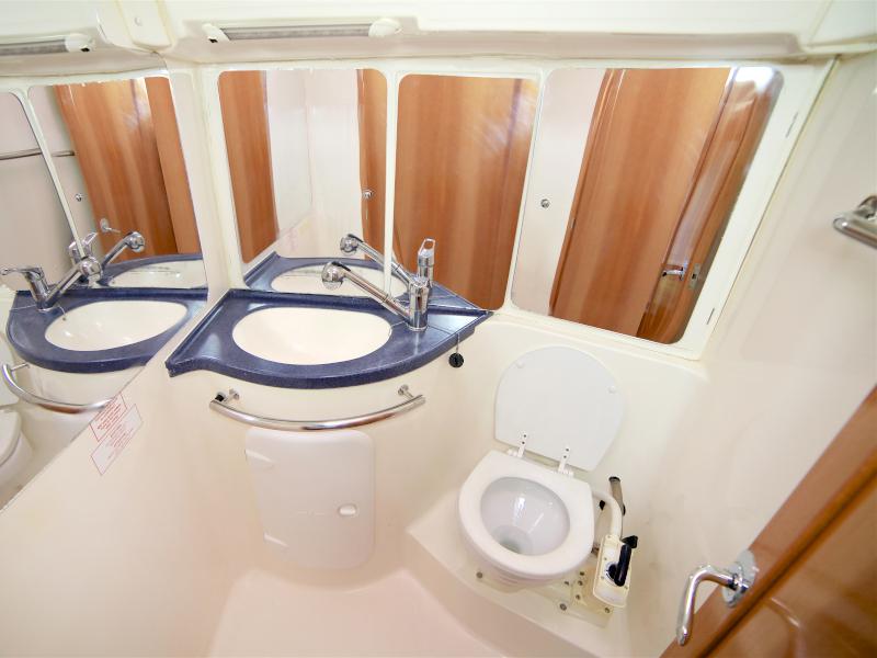 Book yachts online - sailboat - Bavaria 46 Cruiser - Sail Pollux - rent