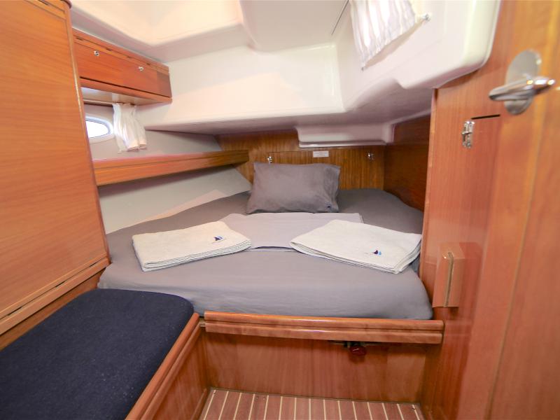 Book yachts online - sailboat - Bavaria 46 Cruiser - Sail Pollux - rent