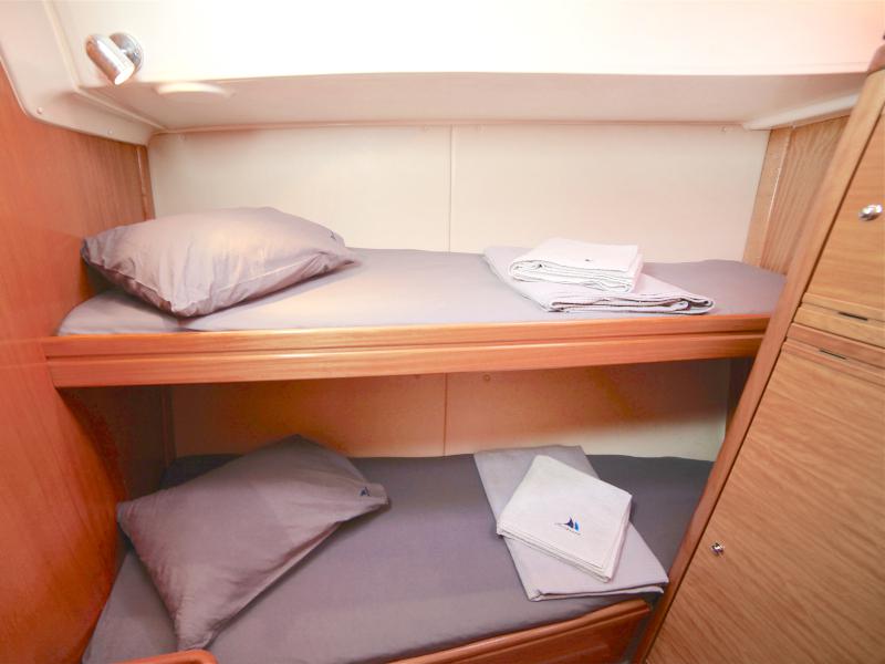 Book yachts online - sailboat - Bavaria 46 Cruiser - Sail Pollux - rent