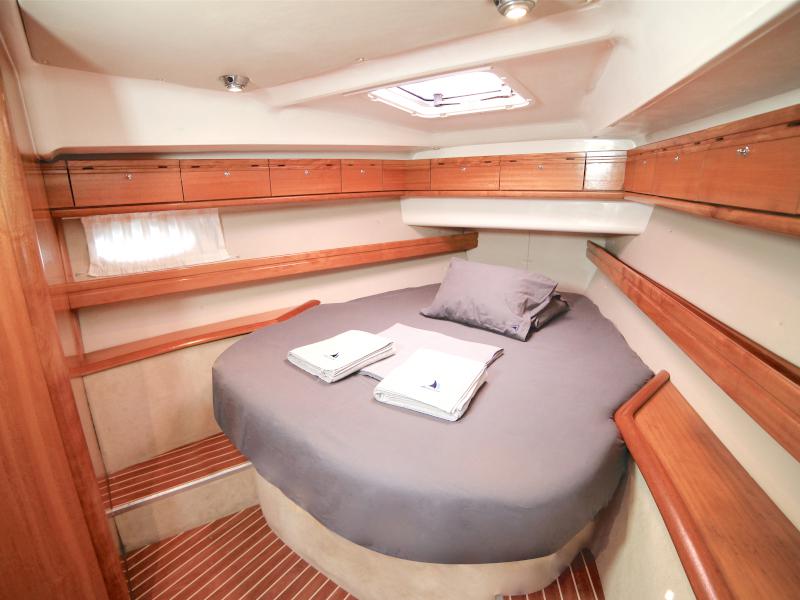 Book yachts online - sailboat - Bavaria 46 Cruiser - Sail Pollux - rent