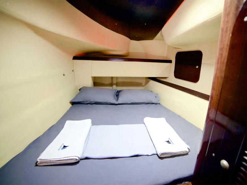 Book yachts online - catamaran - Athena 38 - Sail Ankaa - rent