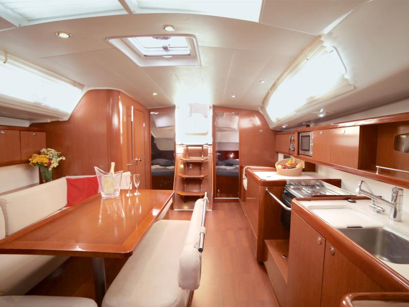 Book yachts online - sailboat - Oceanis 43 - Sail Altair - rent