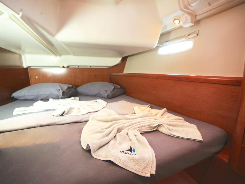 Book yachts online - sailboat - Oceanis 40 - Sail Alpha - rent