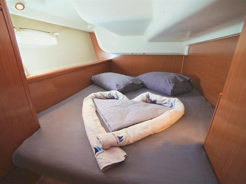 Book yachts online - sailboat - Oceanis 40 - Sail Alpha - rent