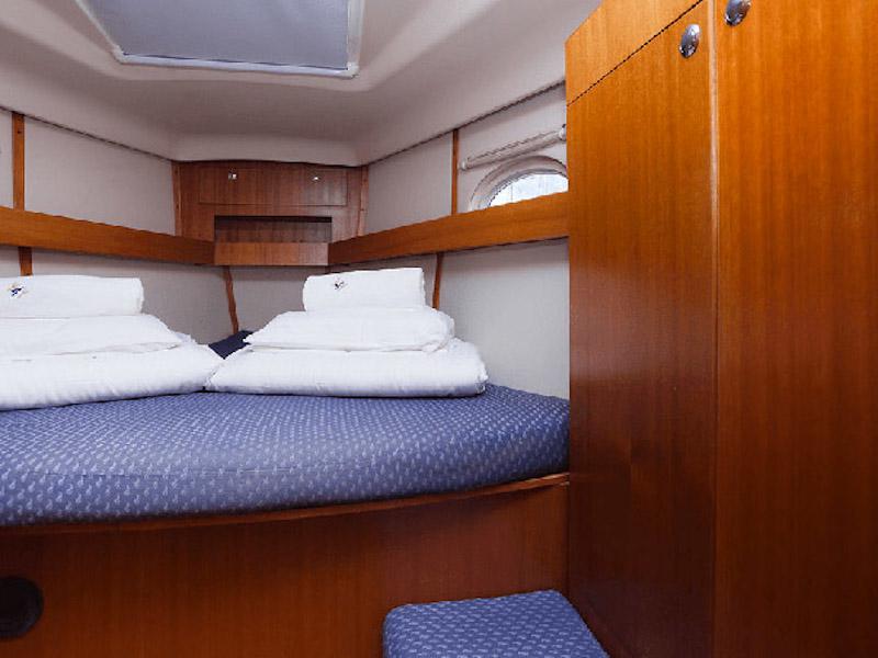 Book yachts online - sailboat - Elan 434 Impression - Aline - rent