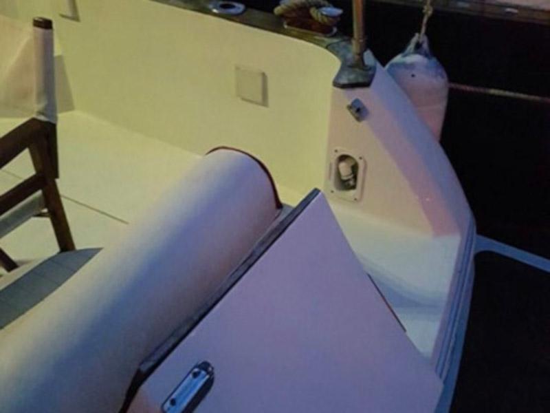 Book yachts online - motorboat - Adex Motivo 29 - T-Rex - rent