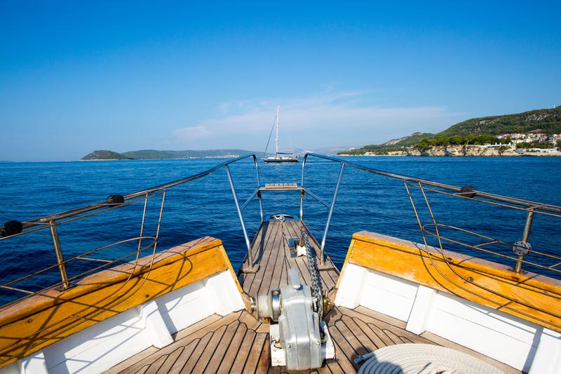 Book yachts online - motorboat - Leut - Vagabundo - rent