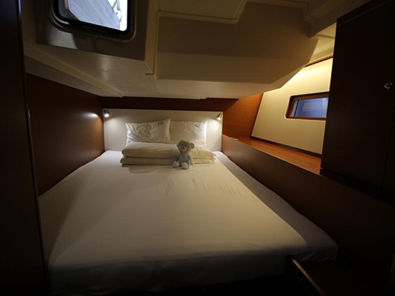 Book yachts online - sailboat - Oceanis 51.1 First Line - Pisces - rent