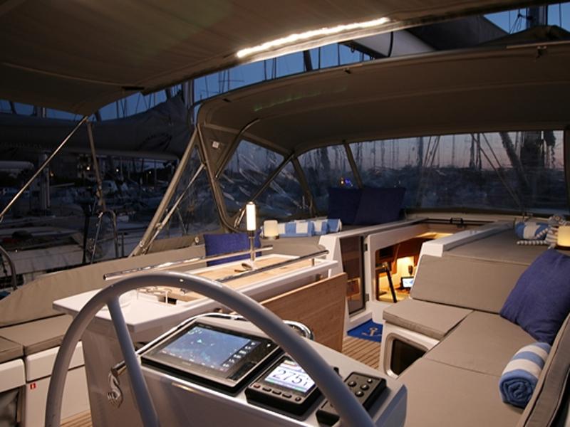 Book yachts online - sailboat - Oceanis 51.1 First Line - Pisces - rent