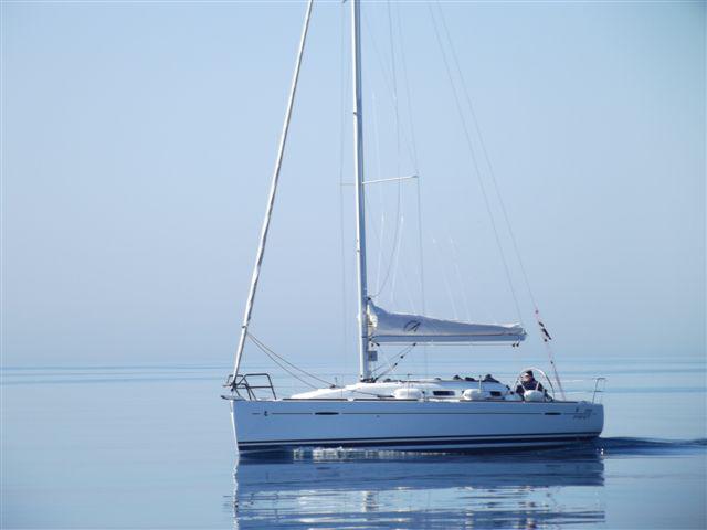 Book yachts online - sailboat - First 35 - Scorpio - rent