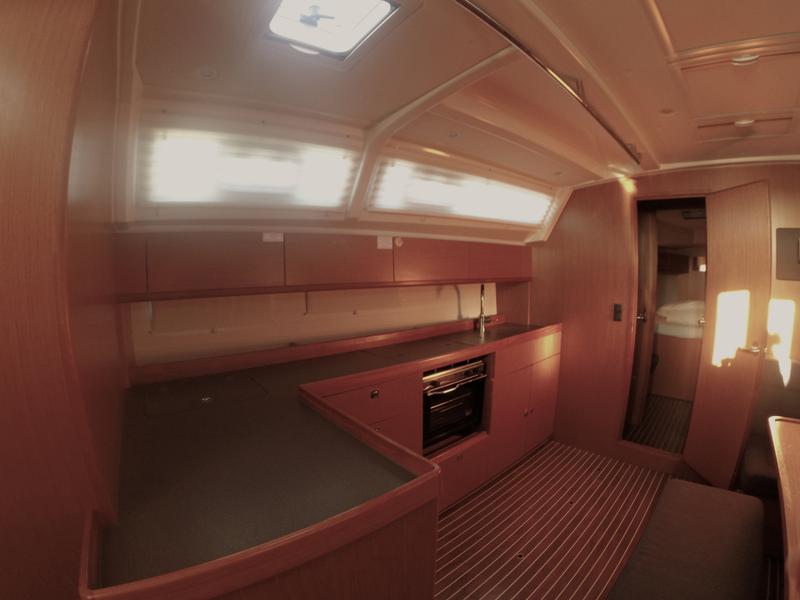 Book yachts online - sailboat - Bavaria Cruiser 46 - Elektra - rent