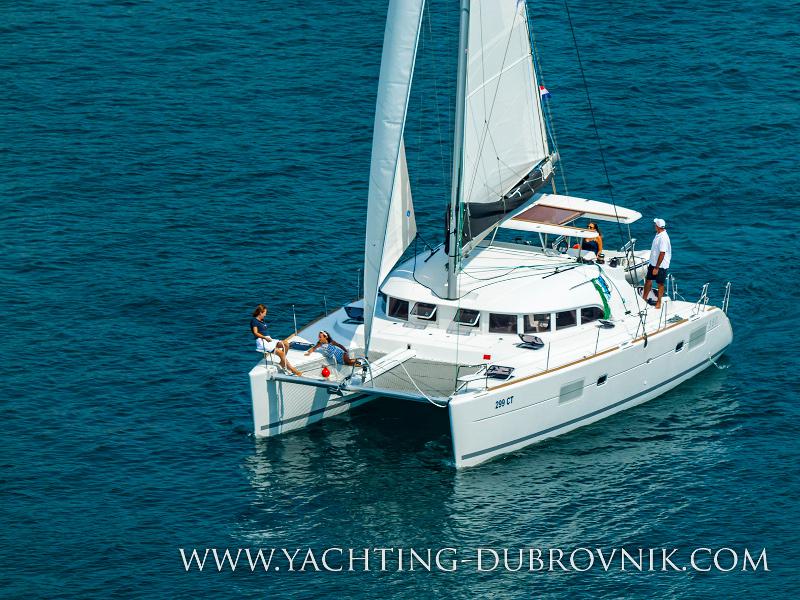 Book yachts online - catamaran - Lagoon 380 - Gratia - rent