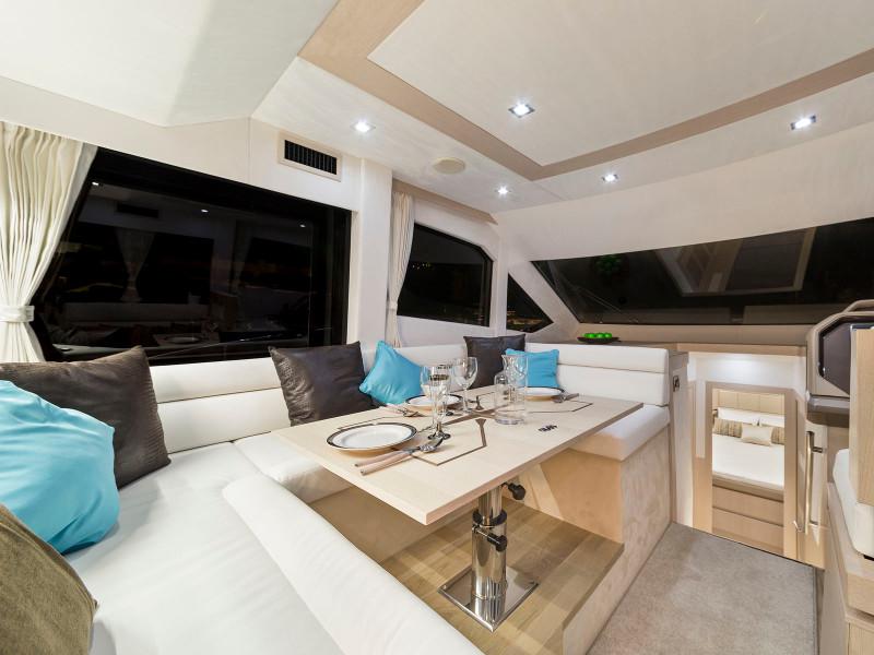 Book yachts online - motorboat - Galeon 460 Fly - SAHARA - rent