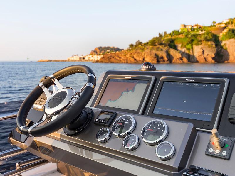 Book yachts online - motorboat - Galeon 460 Fly - SAHARA - rent