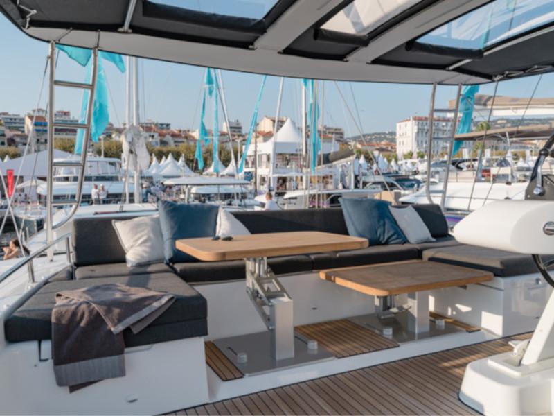 Book yachts online - catamaran - Lagoon 52-5 - TIGA - rent