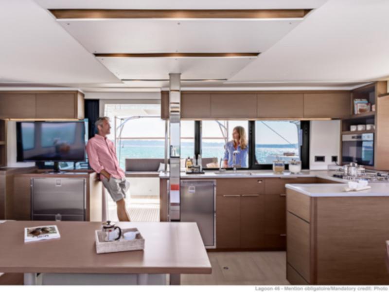 Book yachts online - catamaran - Lagoon 46 - BUTTERFLY - rent