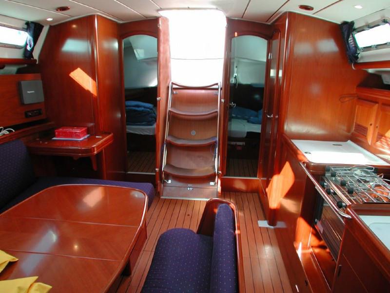 Book yachts online - sailboat - Oceanis 423 C-E-13 - ELLIDA - rent