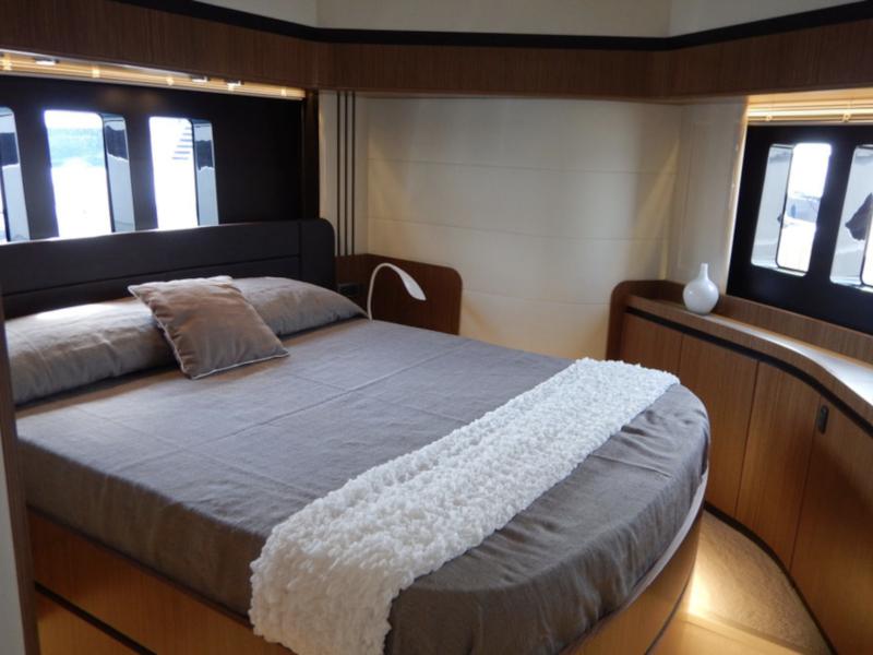 Book yachts online - motorboat - Navetta 52 - OUTBACK  - rent