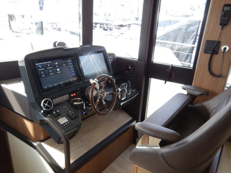Book yachts online - motorboat - Navetta 52 - OUTBACK  - rent