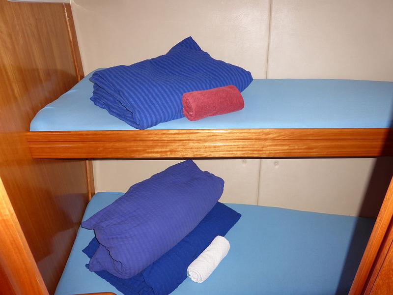 Book yachts online - sailboat - Bavaria  46 Cruiser - Ariana - rent