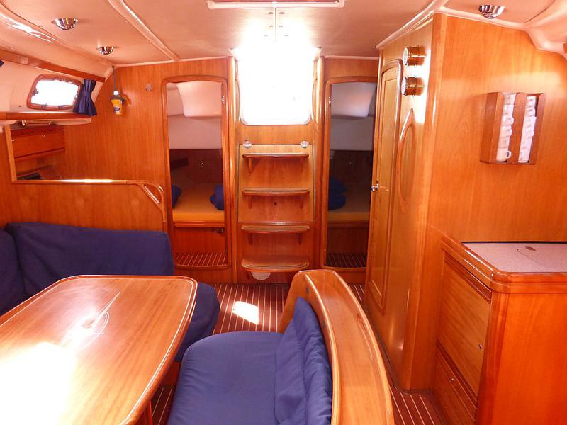 Book yachts online - sailboat - Bavaria  46 Cruiser - Ariana - rent