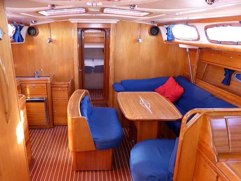 Book yachts online - sailboat - Bavaria  46 Cruiser - Ariana - rent