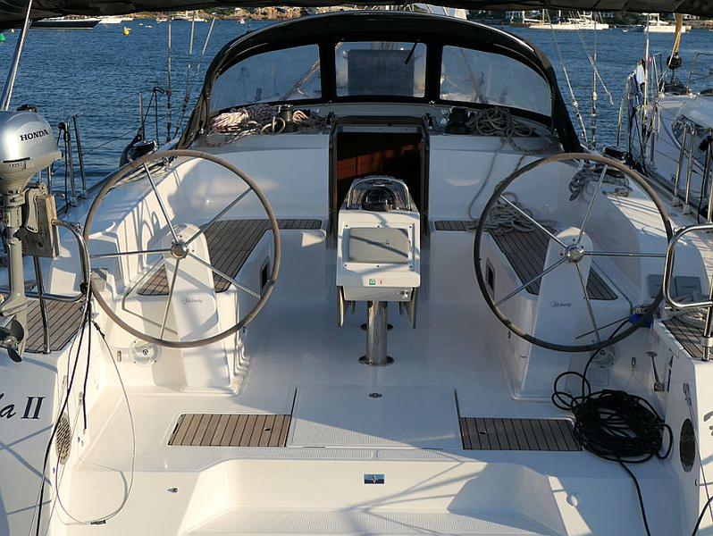 Book yachts online - sailboat - Bavaria Cruiser 46 - Amelva - rent