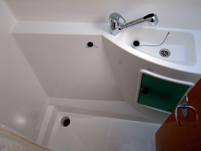 Book yachts online - catamaran - Lipari 41 - Lionheart - rent