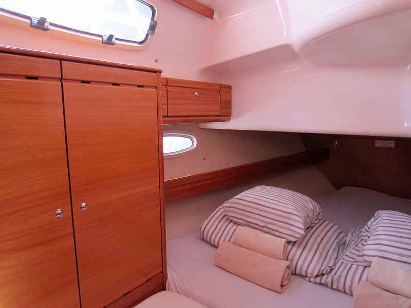 Book yachts online - sailboat - Bavaria 39 Cruiser - Anuschka - rent