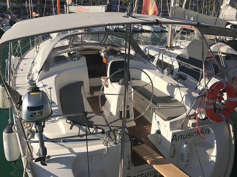 Book yachts online - sailboat - Bavaria 39 Cruiser - Anuschka - rent