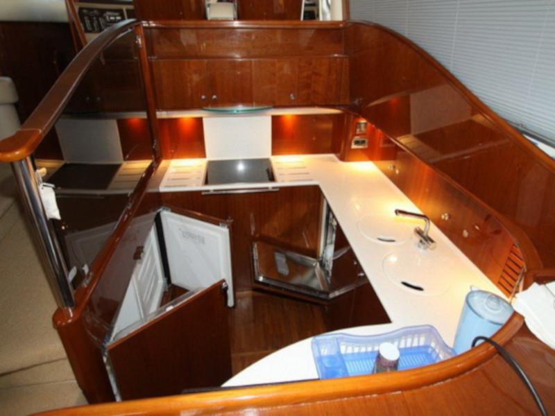Book yachts online - motorboat - Princess 65 Fly - Pırıl - rent