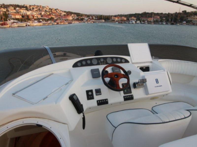 Book yachts online - motorboat - Princess 65 Fly - Pırıl - rent