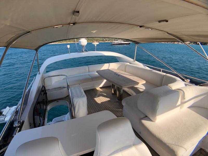 Book yachts online - motorboat - Princess 52 Fly - Miracle - rent