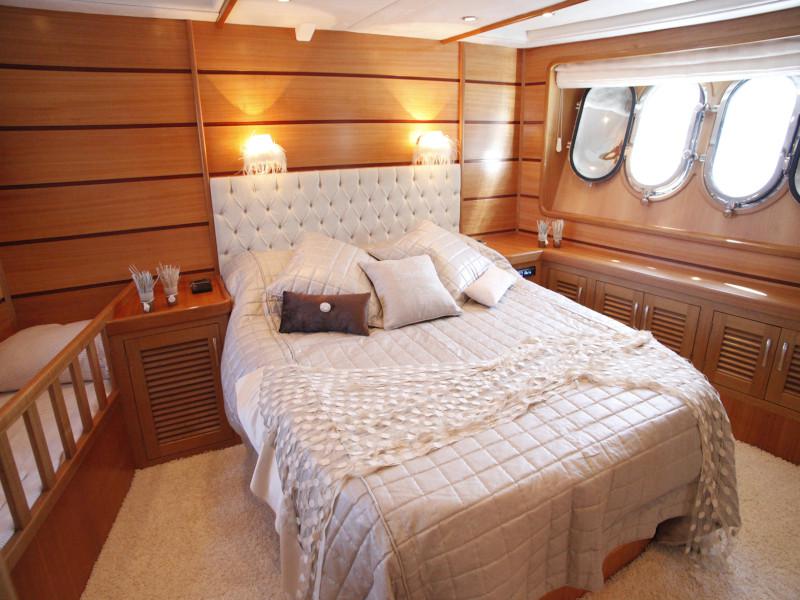Book yachts online - motorboat - Motoryacht Azmim - Azmim - rent