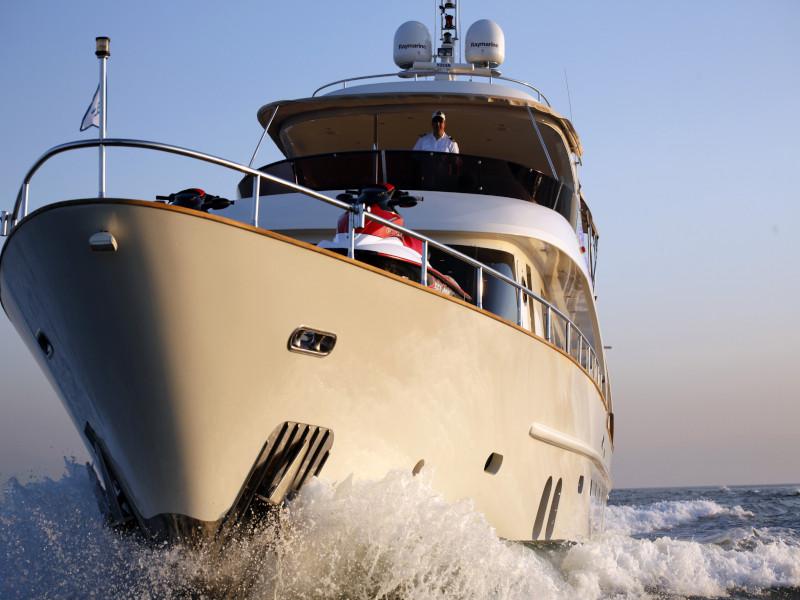 Book yachts online - motorboat - Motoryacht Azmim - Azmim - rent