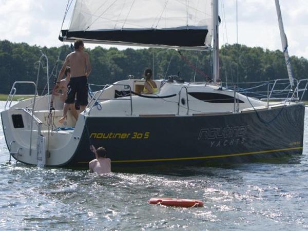Book yachts online - sailboat - Nautiner 30S Race - Satori - rent