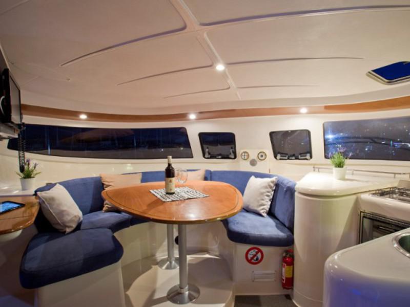 Book yachts online - catamaran - Athena 38 - EC- A38-05-G - rent
