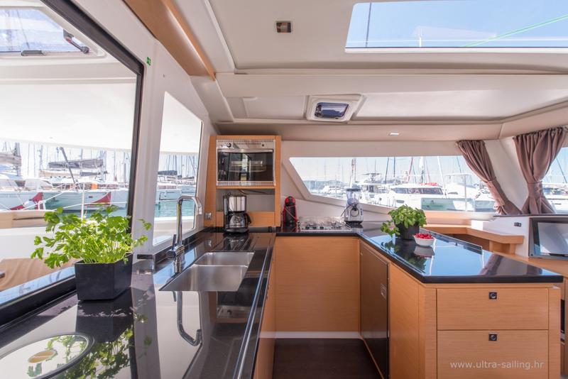 Book yachts online - catamaran - Helia 44 - HELIA - AC and generator - rent