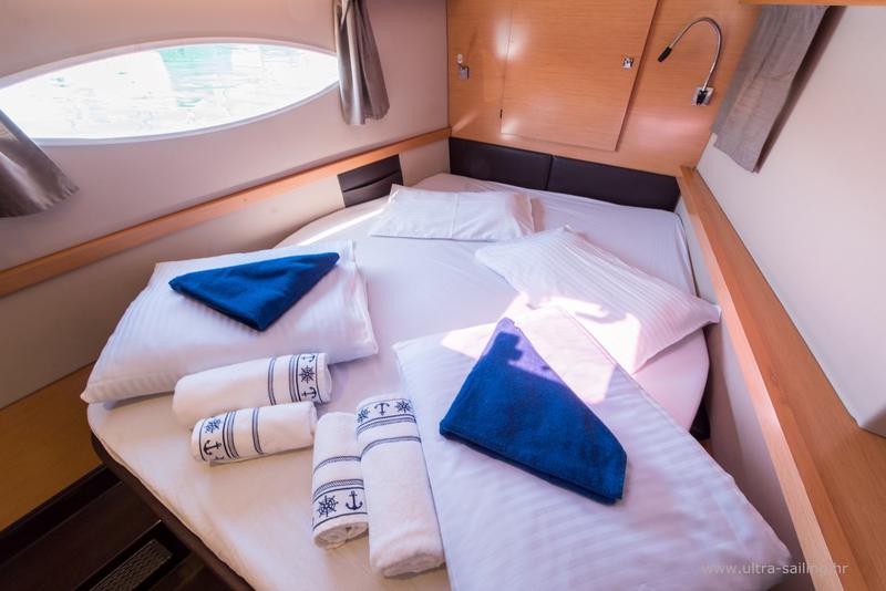 Book yachts online - catamaran - Helia 44 - HELIA - AC and generator - rent