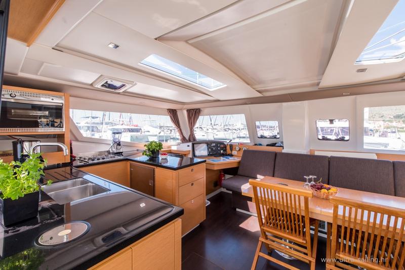 Book yachts online - catamaran - Helia 44 - HELIA - AC and generator - rent