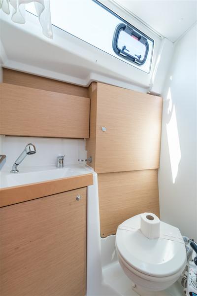 Book yachts online - sailboat - Oceanis 38 - RUSALKA - rent