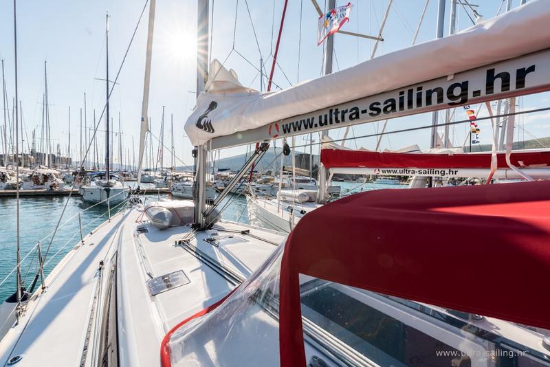 Book yachts online - sailboat - Oceanis 48 - FLOU - rent