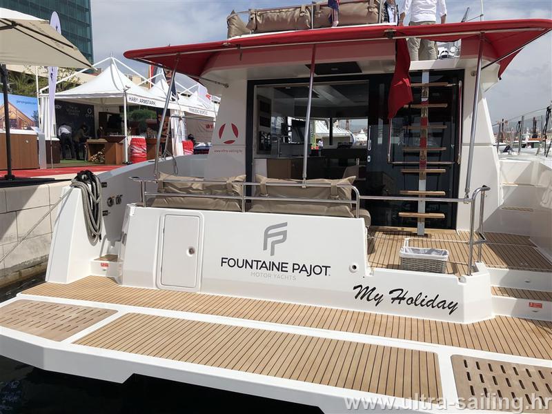 Book yachts online - powercatamaran - MY 37 - MY HOLIDAY- with AC and generator - rent