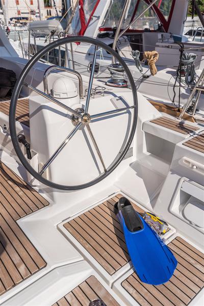 Book yachts online - sailboat - Oceanis 45 - ZOA - rent
