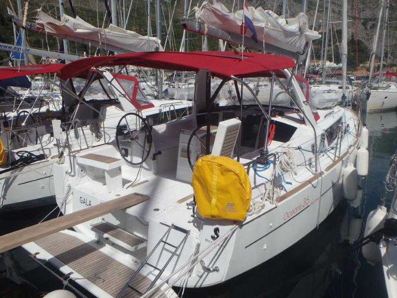 Book yachts online - sailboat - Oceanis 35 - GALA - rent