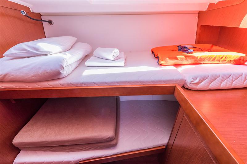 Book yachts online - sailboat - Oceanis 48 - ULTRA DUBROVNIK - rent