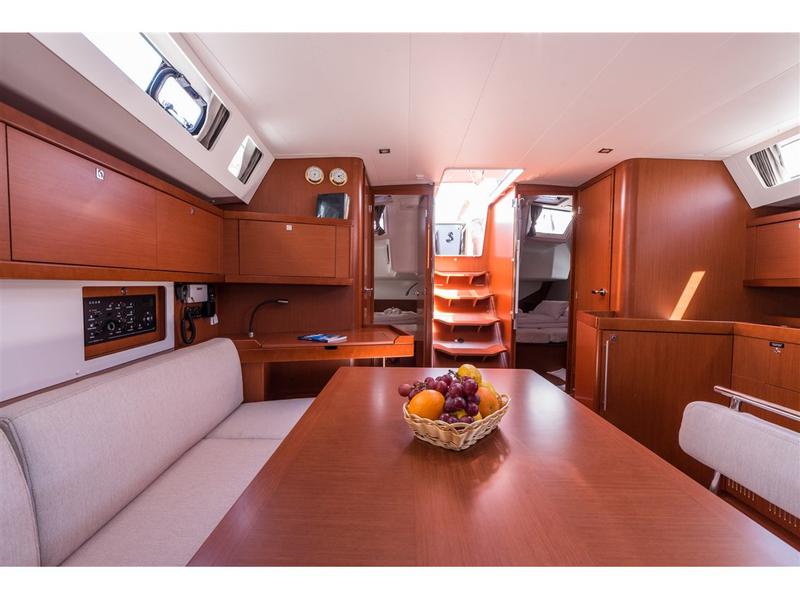 Book yachts online - sailboat - Oceanis 45 - MOBULA ONE - rent